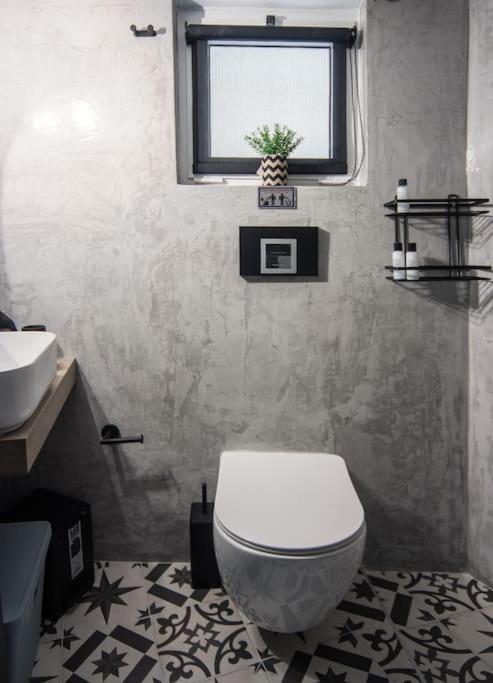 City Four Lions B Apartment Heraklion  Exterior photo